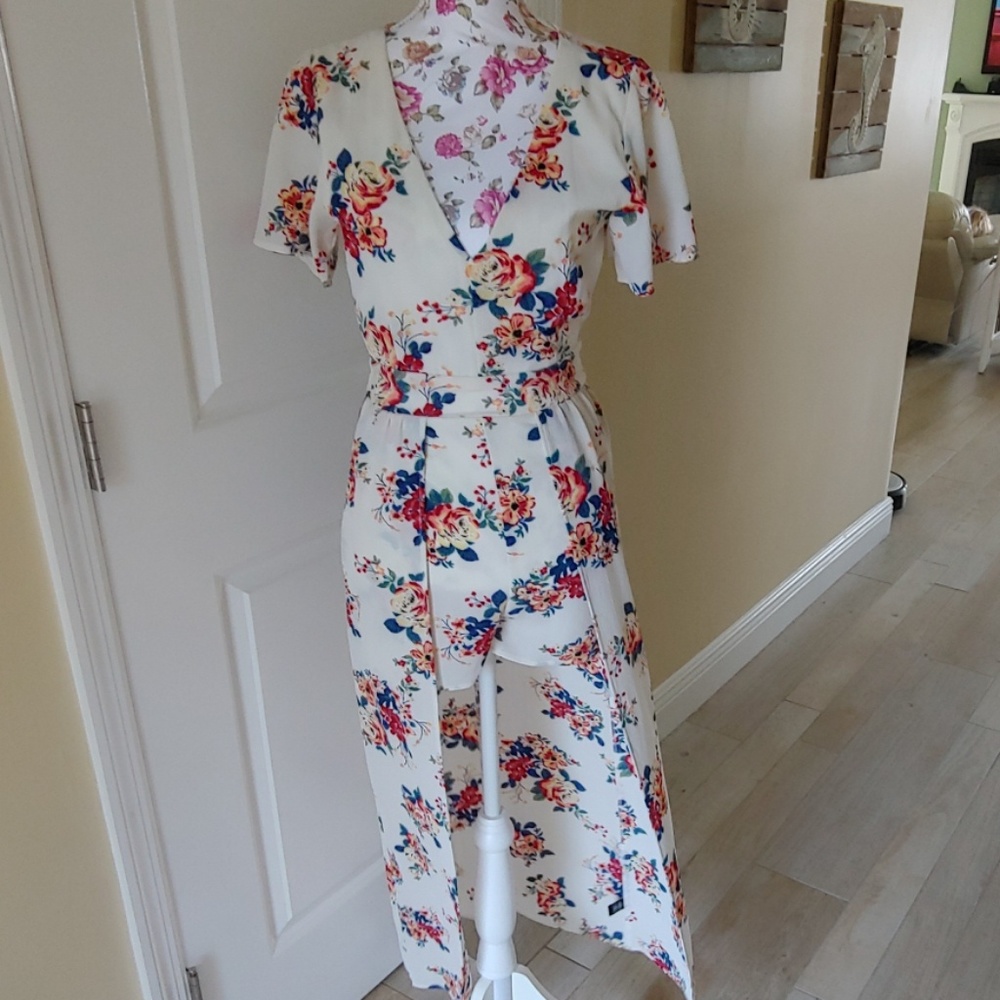 Crystal Sky skirted romper floral sz 3